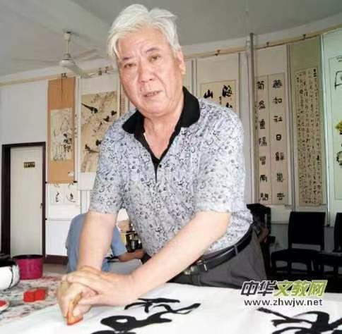 诗书凝韵 笔墨留芳 ——品读《蔺国山诗词书法选》